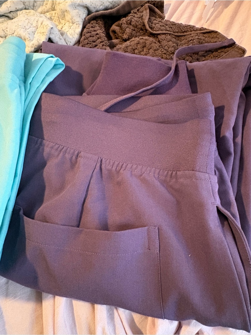 Mandala scrub joggers. Size medium
